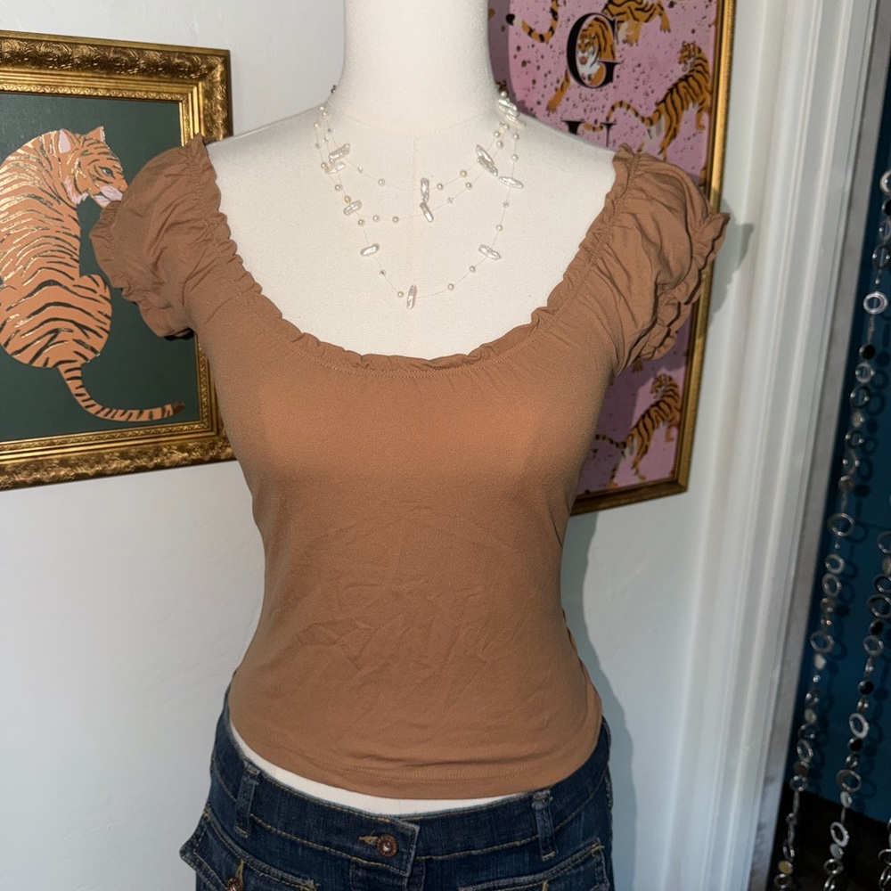 Vintage Y2K Women's Brown Ruffled Top